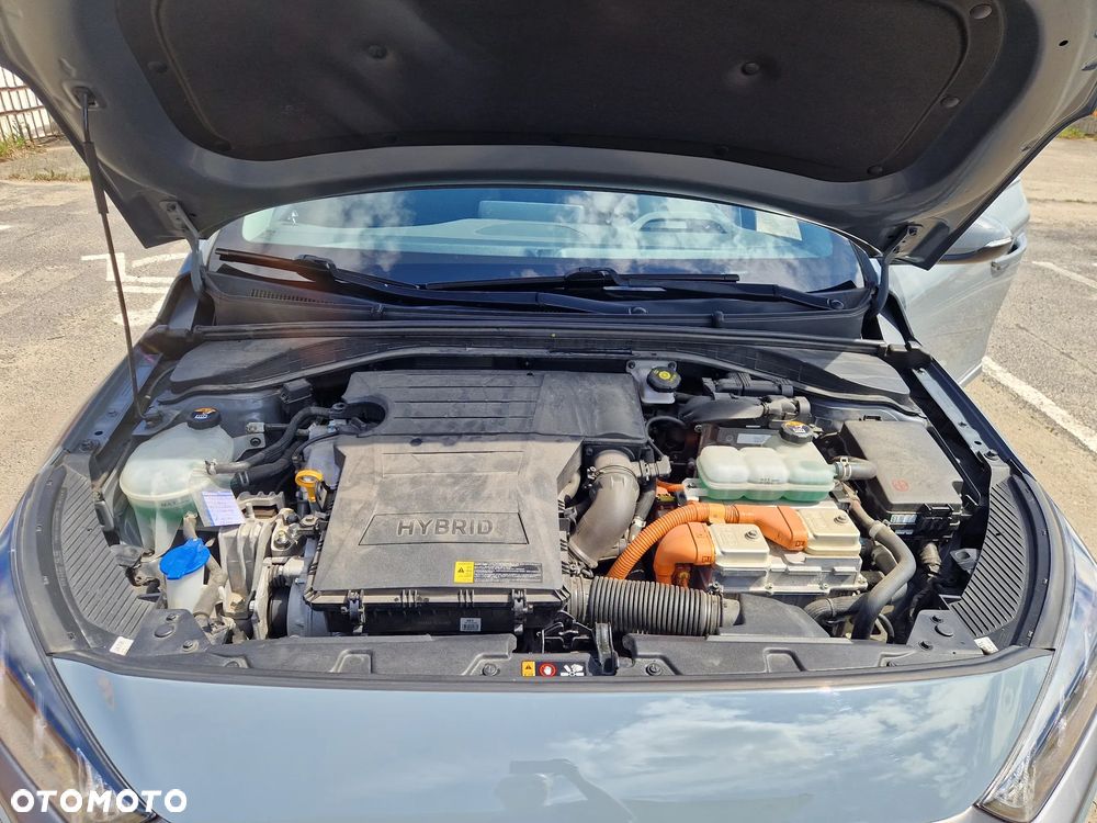Hyundai IONIQ Hybrid Premium - 21