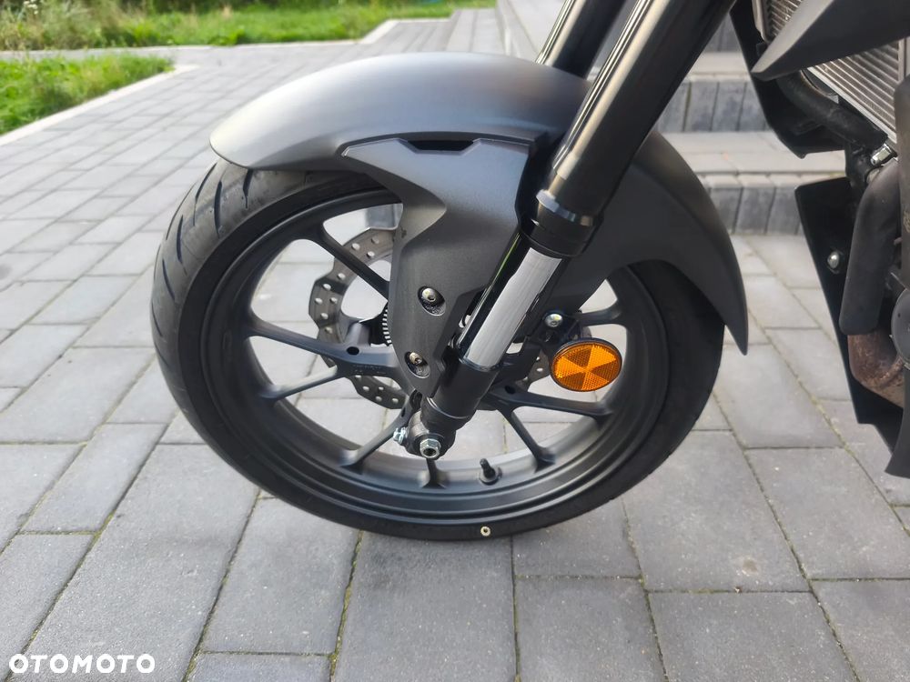 Honda CB - 22