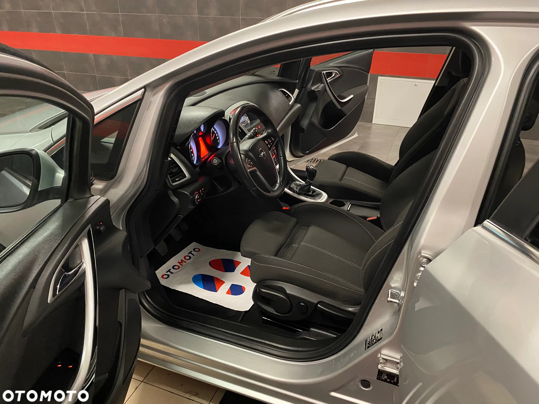 Opel Astra 1.4 Turbo Sports Tourer Edition - 13