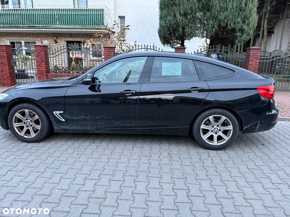 BMW Seria 3 320i xDrive - 2