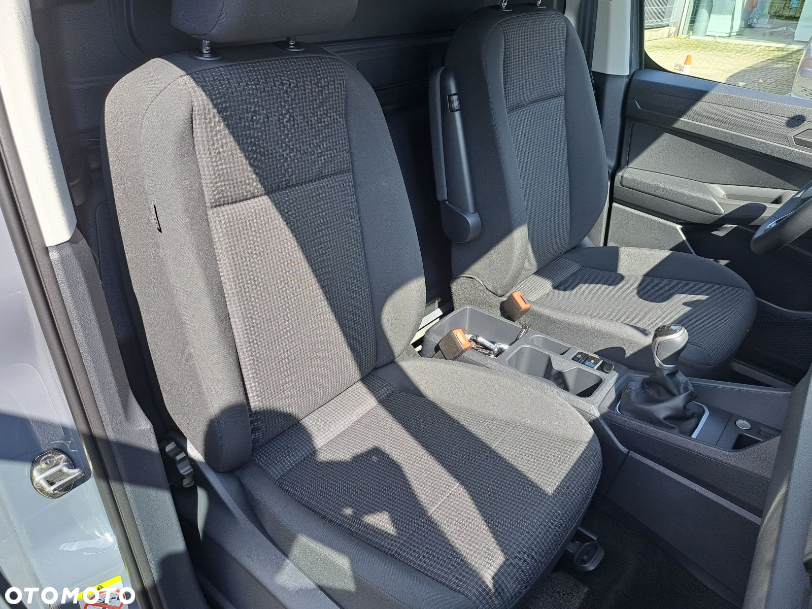 Volkswagen Caddy Cargo 2.0 TDI Manual 4Motion - 20