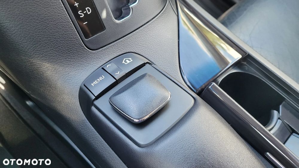 Lexus RX 450h (hybrid) - 39