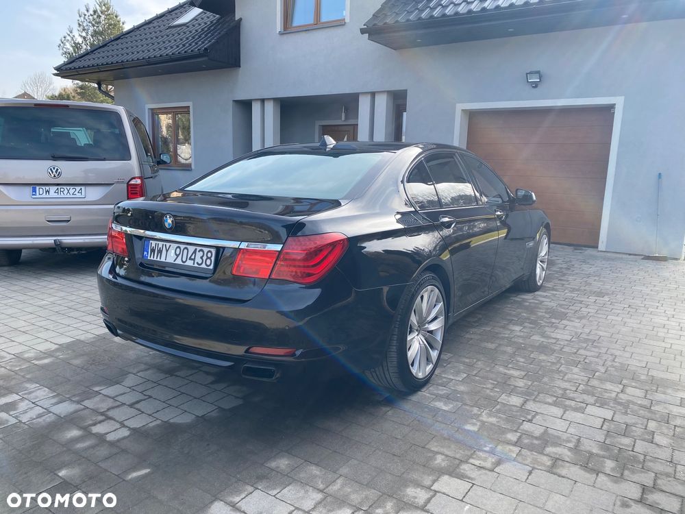 BMW Seria 7 ver-activehybrid - 37