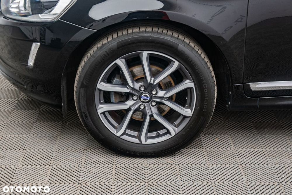Volvo XC 60 D4 Geartronic Momentum - 32