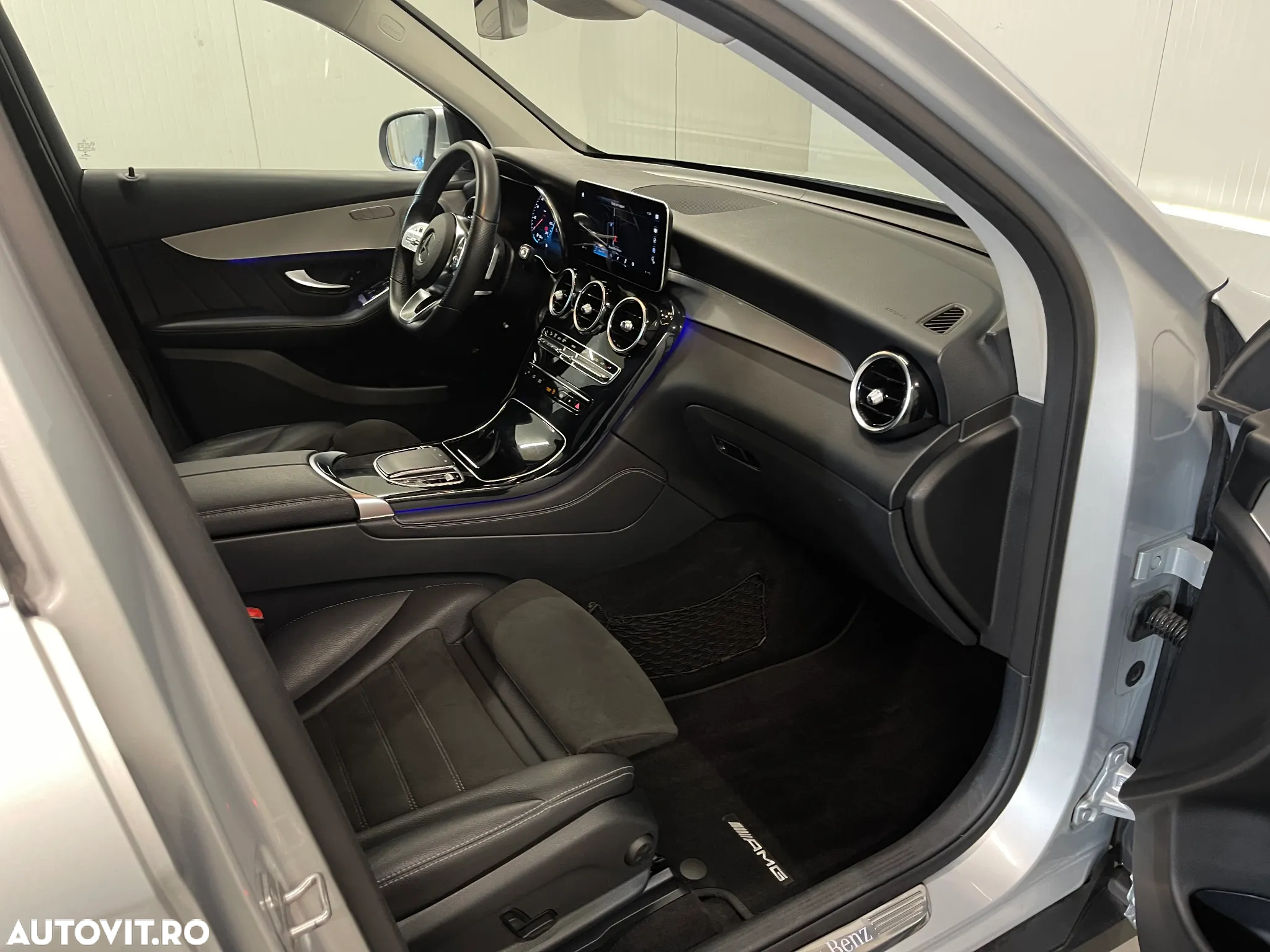 Mercedes-Benz GLC 300 d 4MATIC - 10