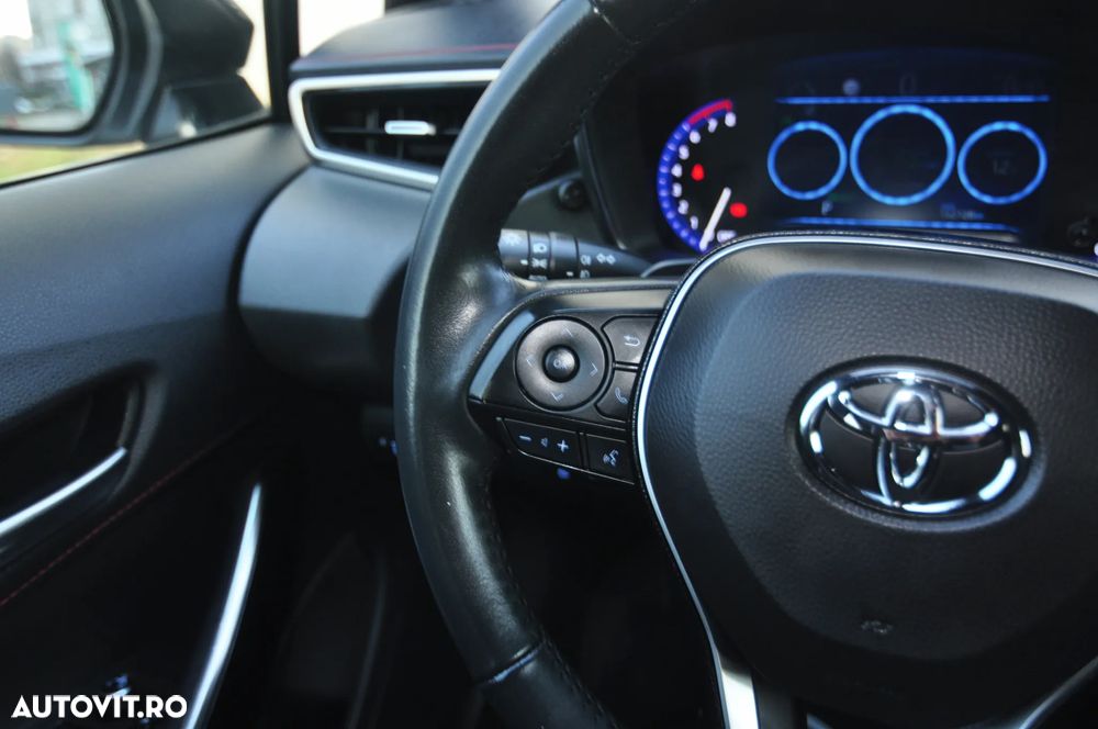 Toyota Corolla 2.0 HSD Exclusive Plus GR Sport Bi-Tone - 22