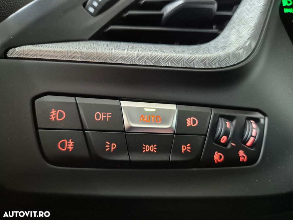 BMW Seria 1 118i Aut. - 27