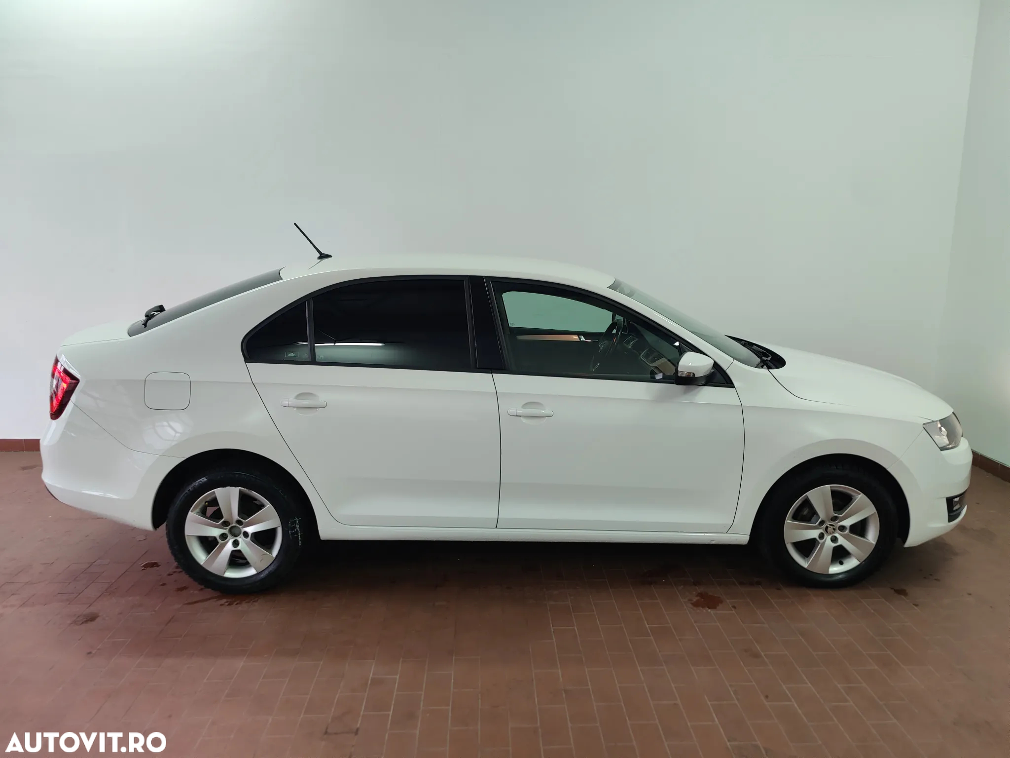 Skoda RAPID 1.0 TSI Style - 7