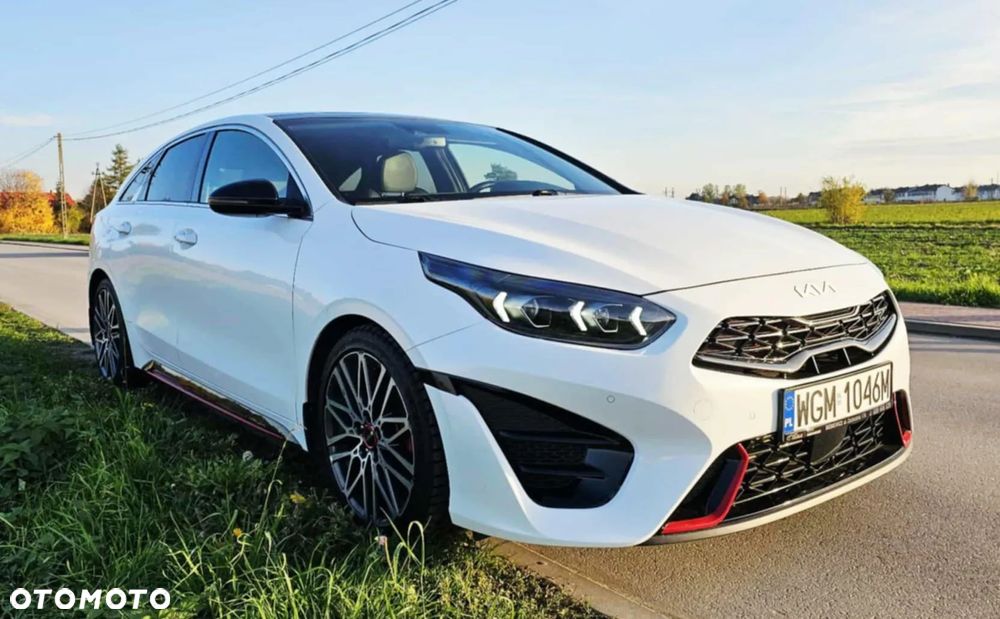 Kia ProCeed 1.6 T-GDI GT DCT - 2