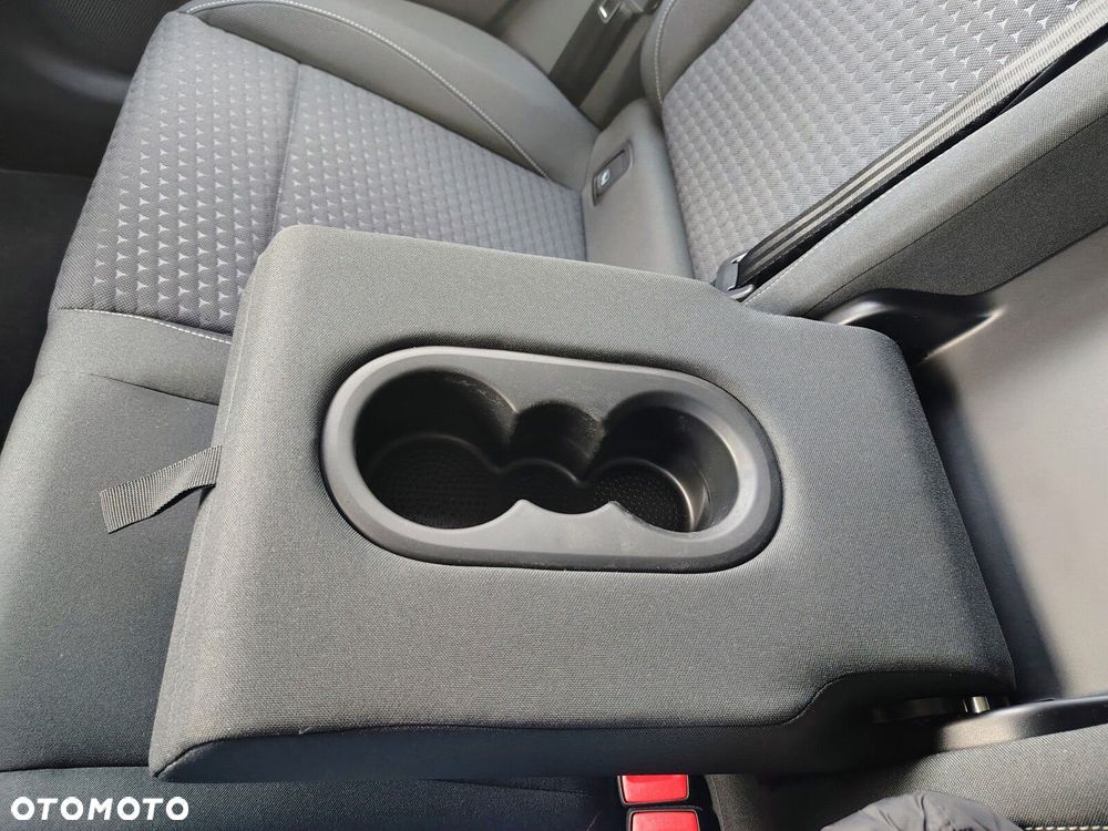 Volkswagen T-Roc - 24