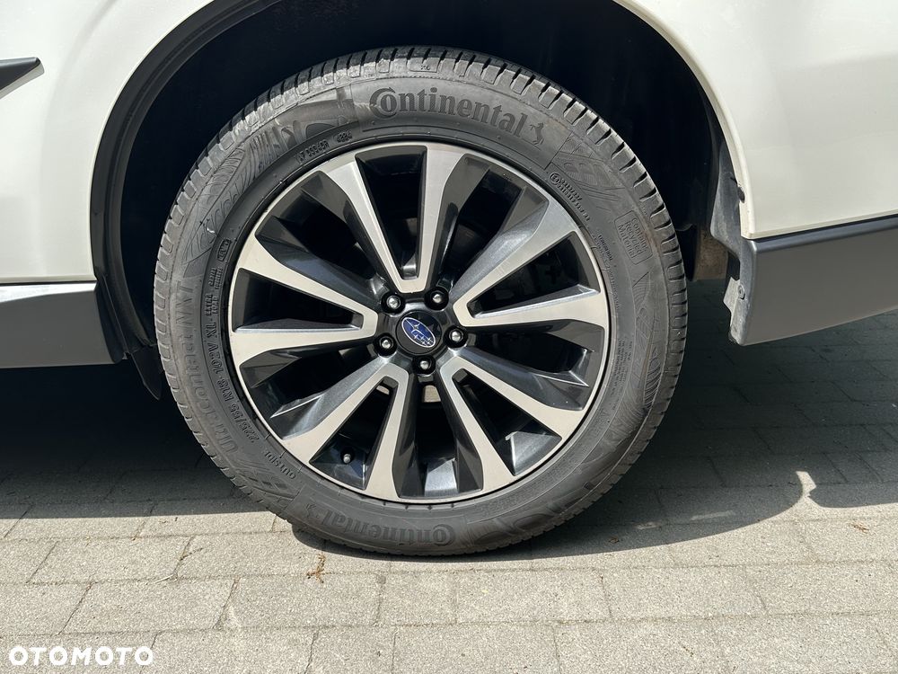 Subaru Forester 2.0 XT Platinum Lineartronic - 21