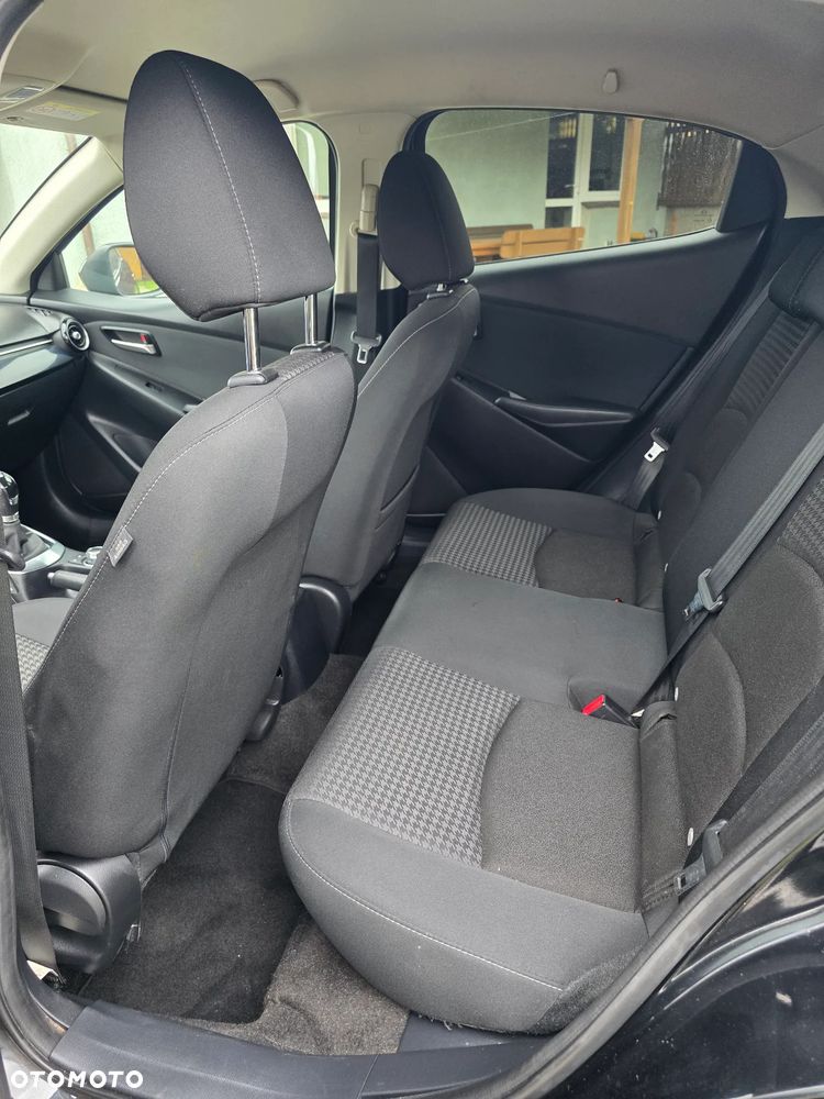 Mazda 2 - 6