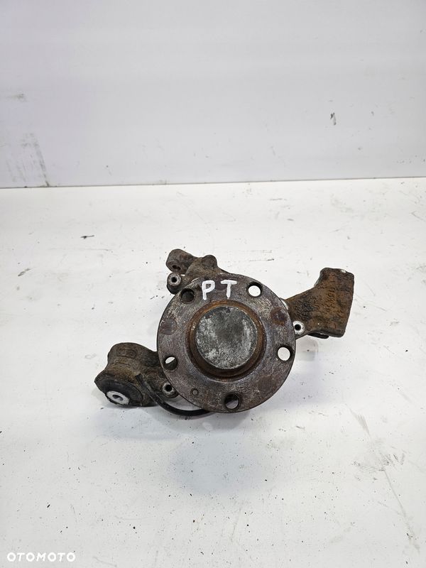 WAHACZ ZWROTNICA PRAWY TYŁ A4 B6 B7 8E0505436BC - 1