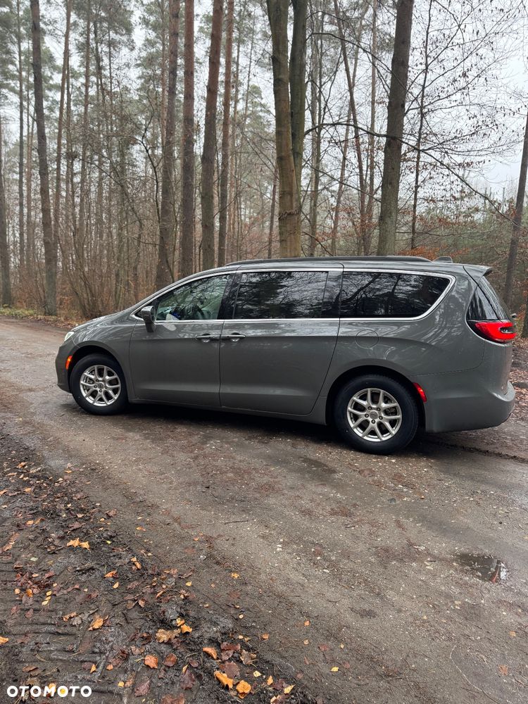 Chrysler Pacifica - 7