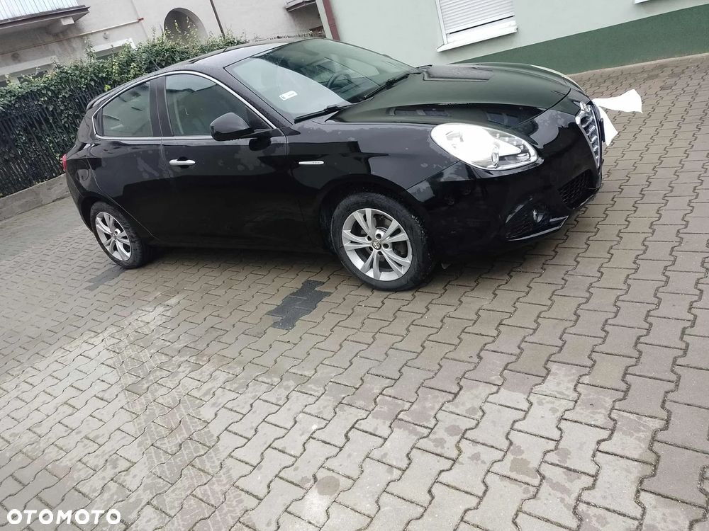 Alfa Romeo Giulietta 2012 photo 3