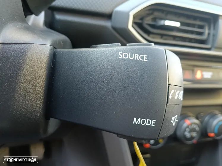 Dacia Sandero 1.0 SCe Essential - 29