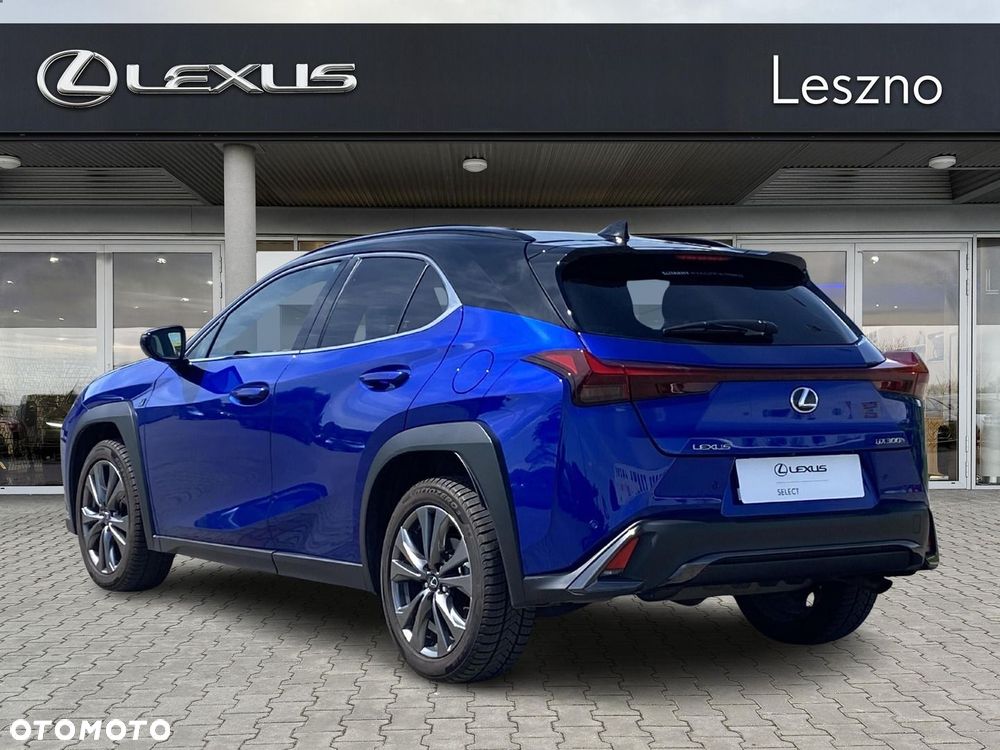 Lexus UX 300h F Sport Design - 6