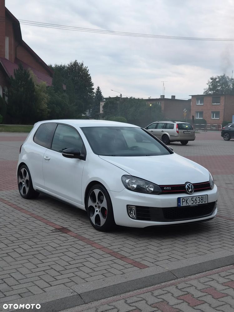 Volkswagen Golf 2.0 TSI GTI - 8