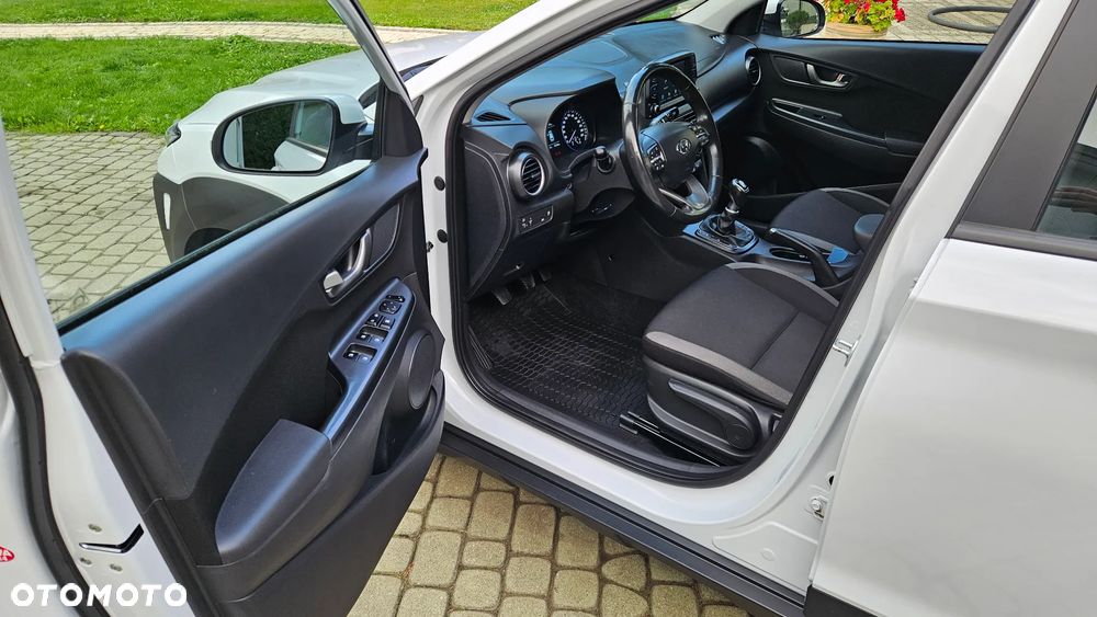 Hyundai Kona - 12