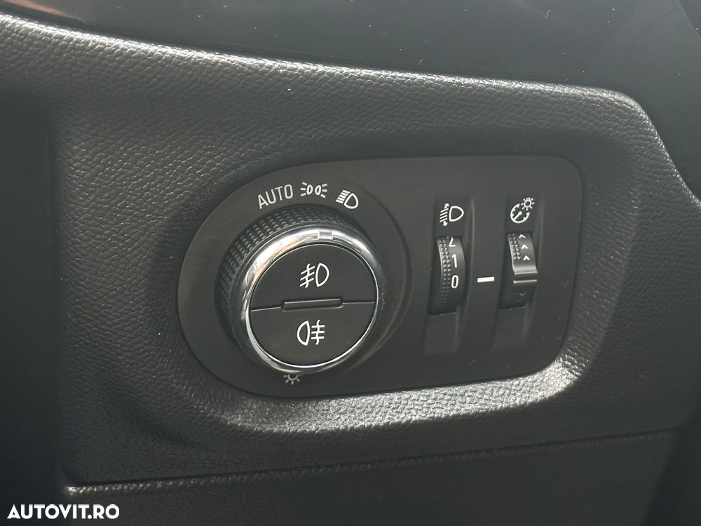 Opel Corsa 1.2 Start/Stop Edition - 24