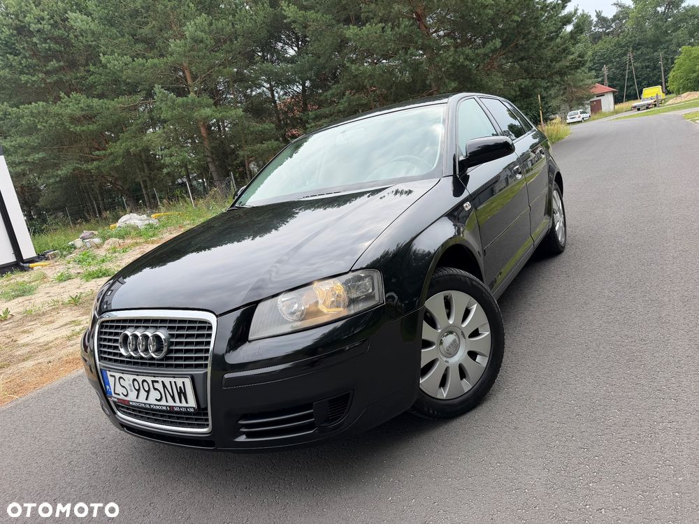 Audi A3 Sportback 2.0 TDI Ambiente S tronic - 4
