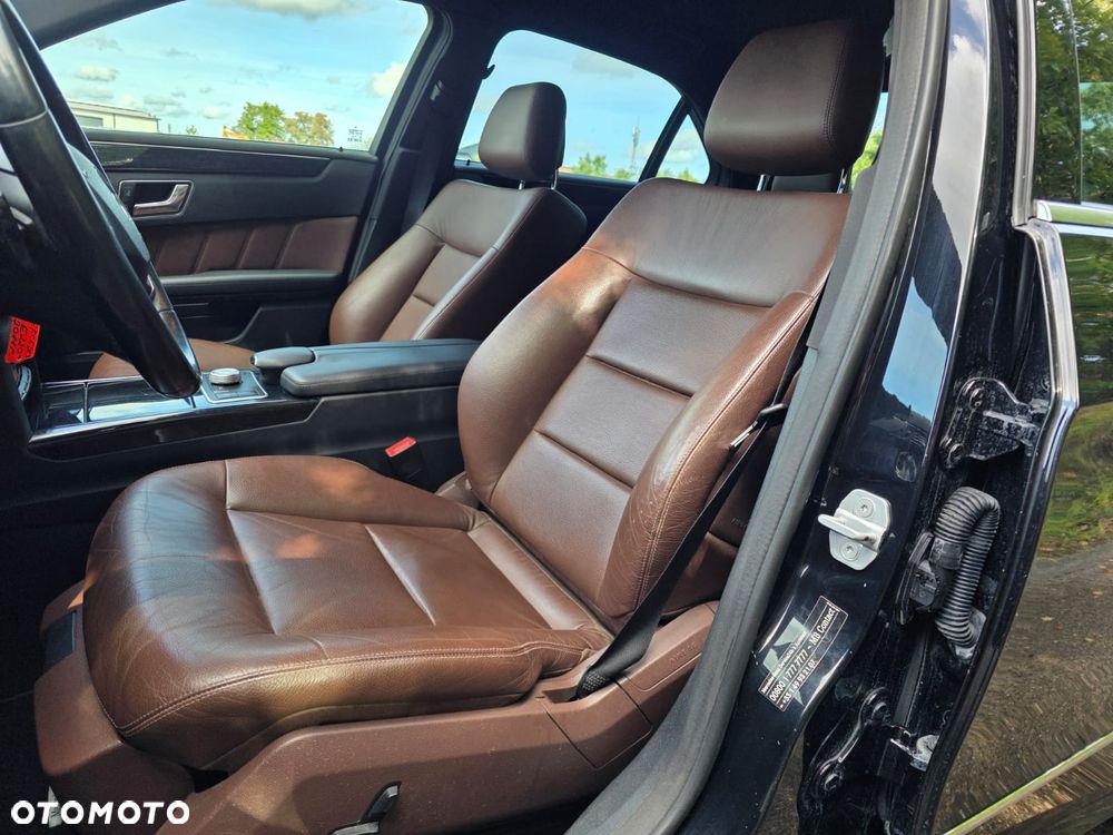 Mercedes-Benz Klasa E 300 CDI BlueEff Avantgarde - 12