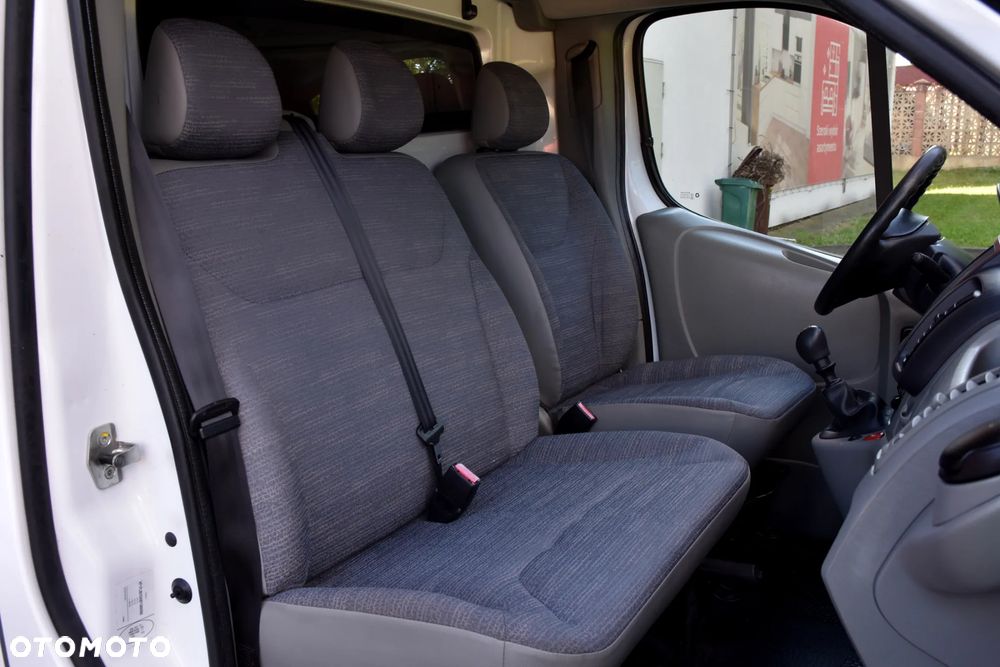 Renault Trafic - 15