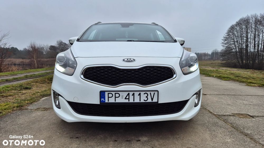 Kia Carens 1.7 CRDi 115 Dream Team Edition - 9