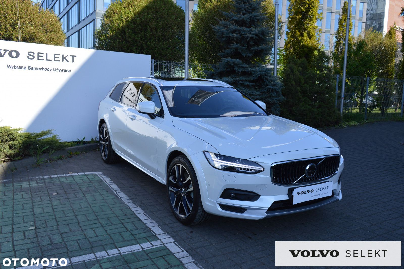 Volvo V90 Cross Country - 6
