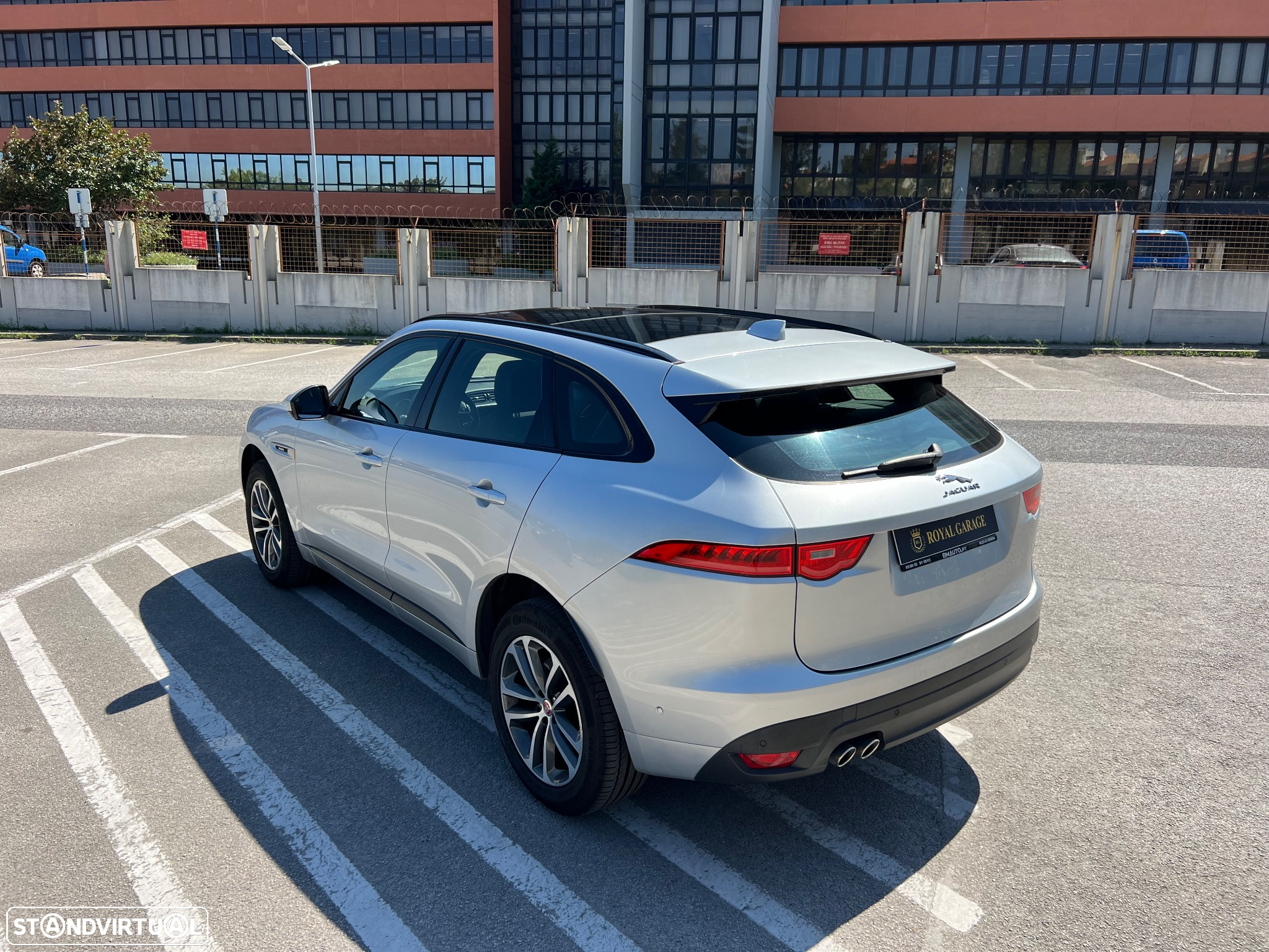 Jaguar F-Pace 2.0 i4D R-Sport Aut. - 10