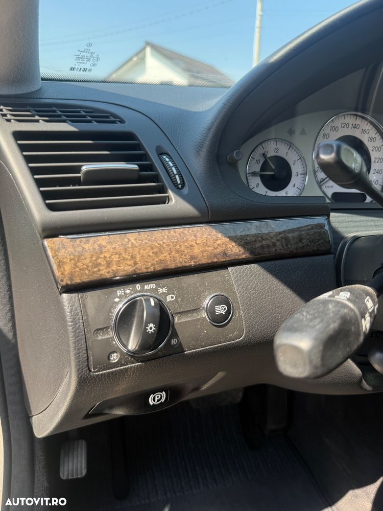 Mercedes-Benz E - 25