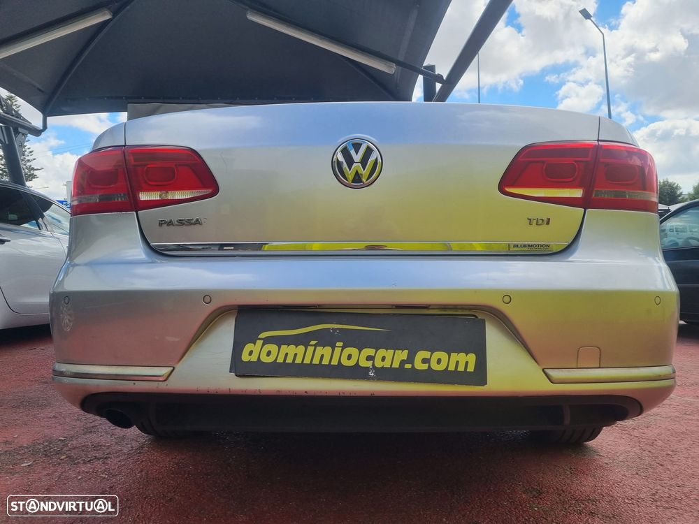 VW Passat 1.6 TDI Confortline - 11