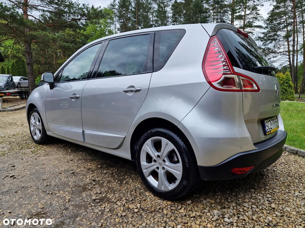 Renault Scenic 1.6 16V 110 Dynamique - 17