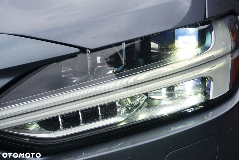 Volvo S90 T6 AWD Momentum - 2