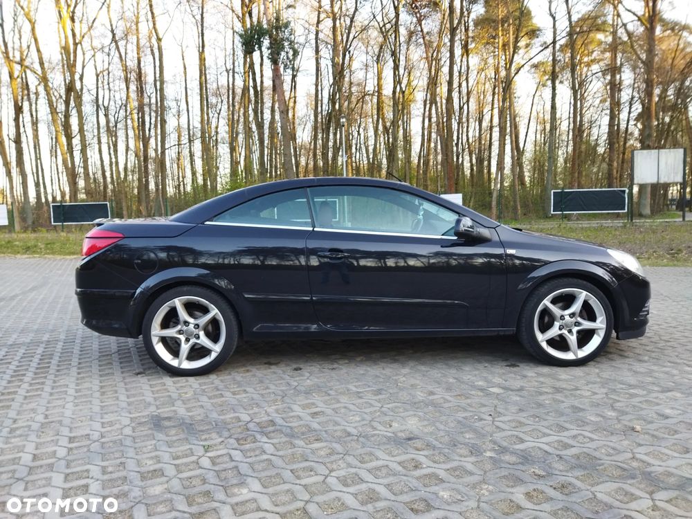 Opel Astra 1.8 Edition 111 Jahre - 6