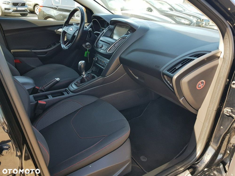 Ford Focus 1.5 EcoBoost STart-Stopp-System ST-LINE - 16