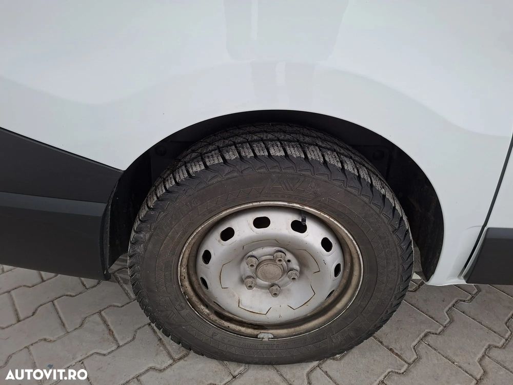 Renault Trafic 2.0 Blue dCi 120 Combi L1H1 8+1 locuri Authentique - 6