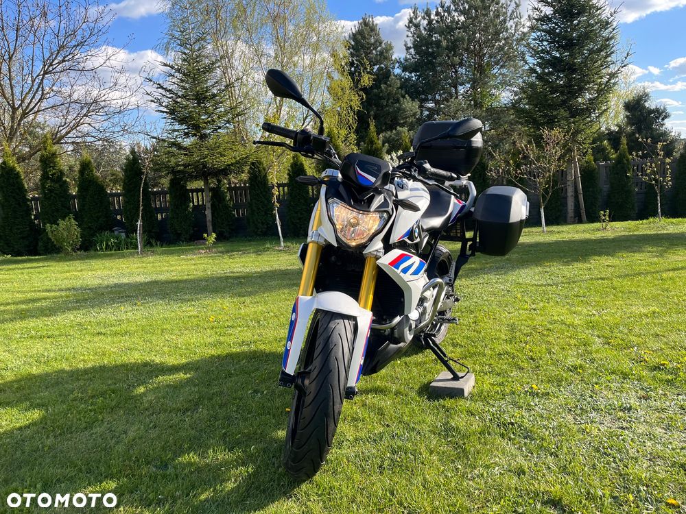 BMW G - 8