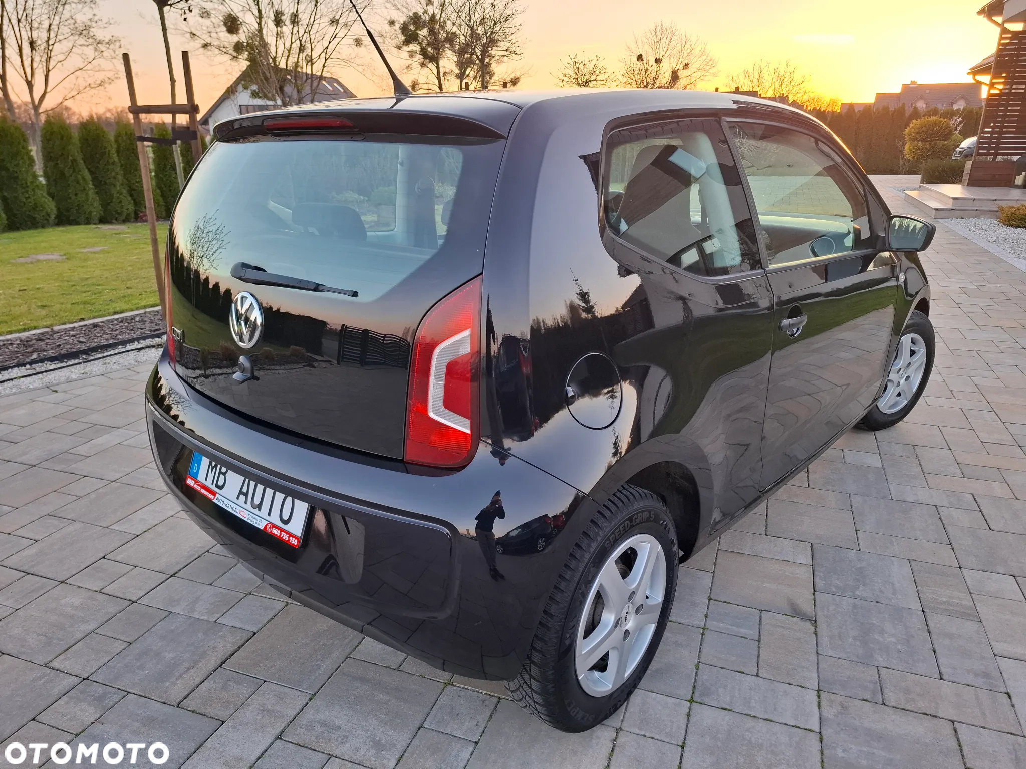 Volkswagen up! 1.0 street - 18