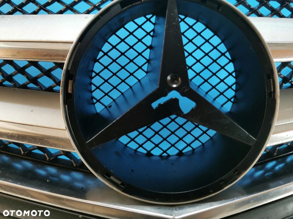Mercedes E-Klasa W212 AMG zderzak grill przód PDC spryski LED - 7