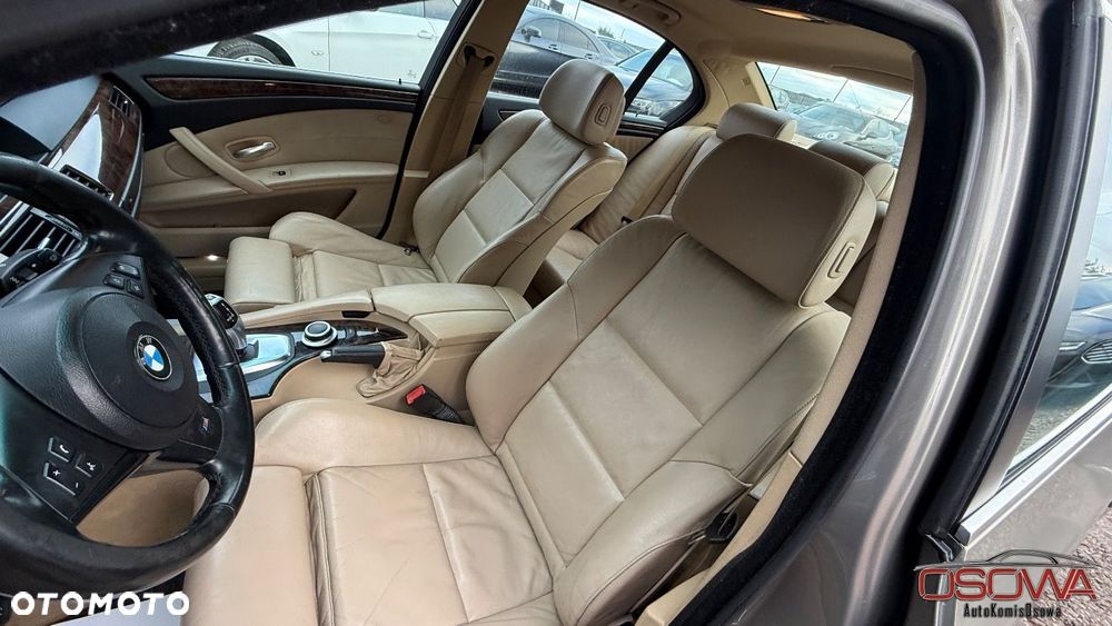 BMW Seria 5 520d Edition Sport - 12