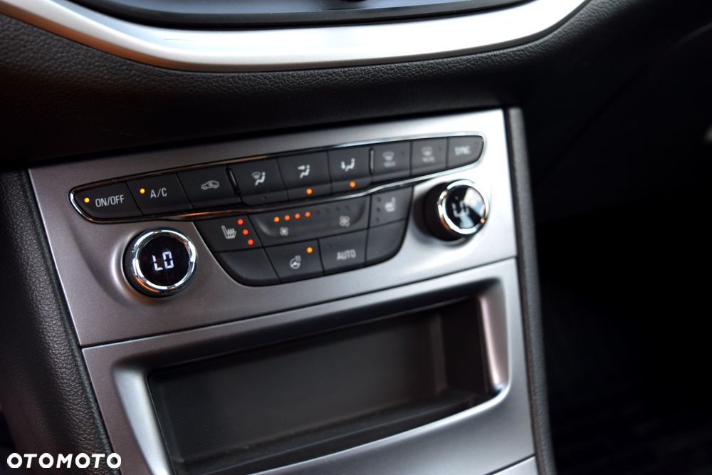 Opel Astra 1.2 T Elegance S&S - 17