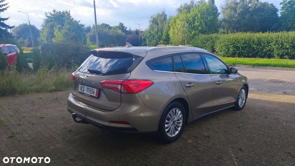 Ford Focus 2.0 EcoBlue Titanium - 26