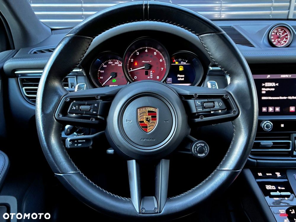 Porsche Macan - 26