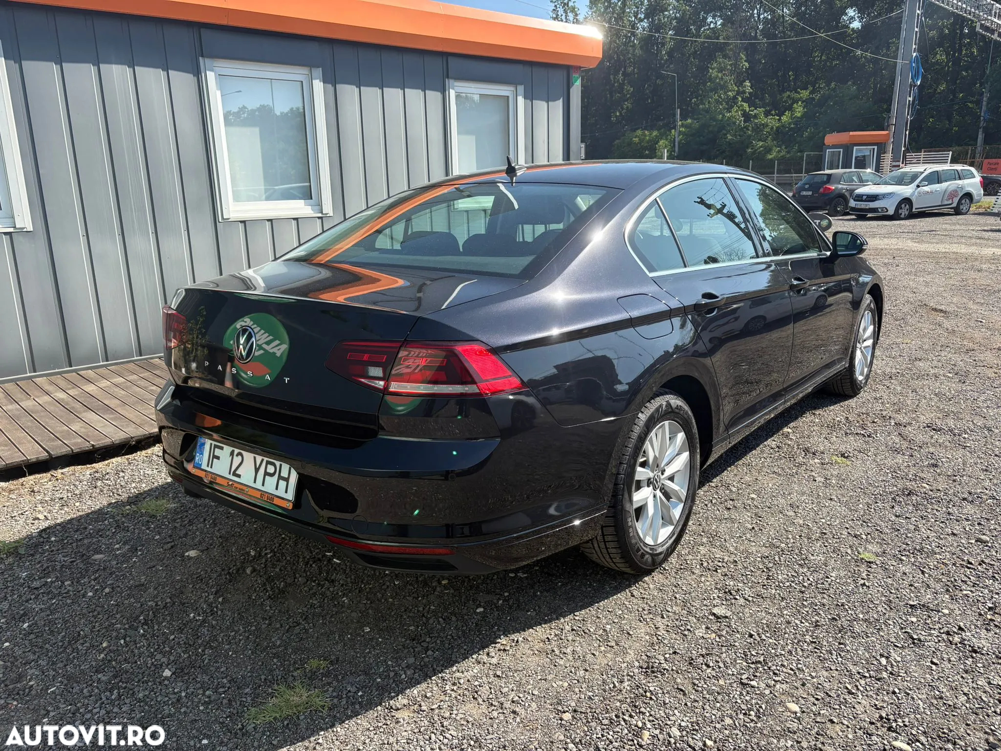 Volkswagen Passat - 3