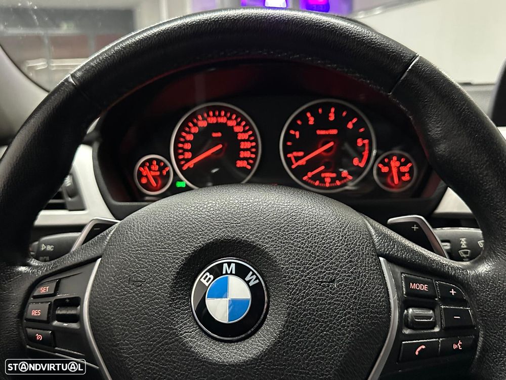 BMW 320 d Touring Sport-Aut. - 25