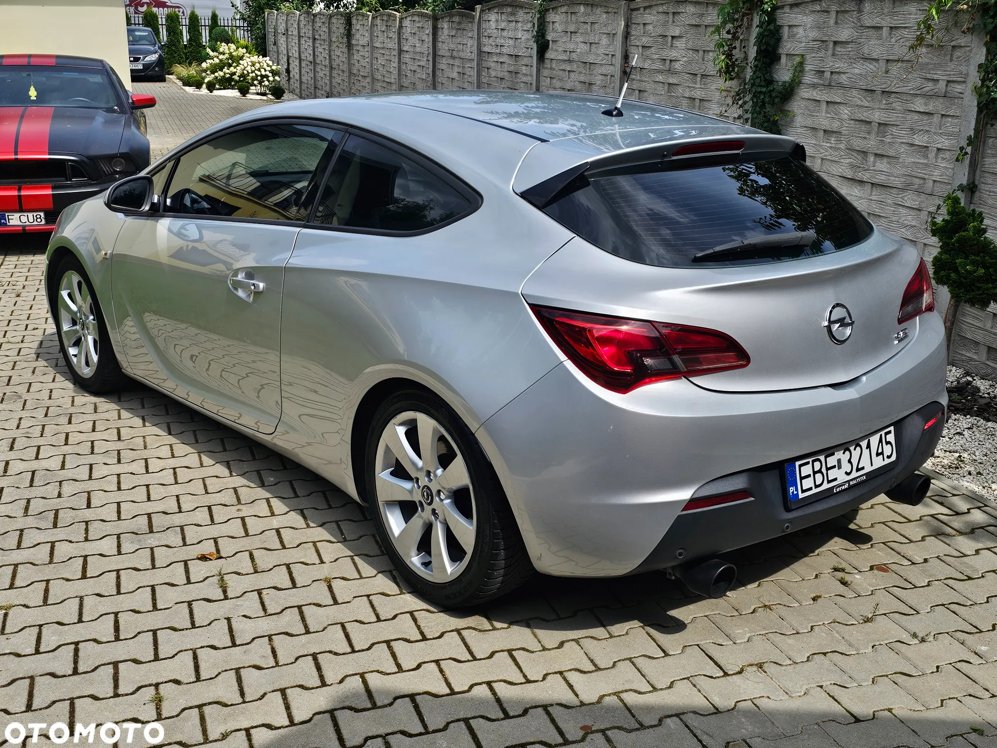 Opel Astra GTC 1.4 Turbo ecoFLEX Start/Stop - 2