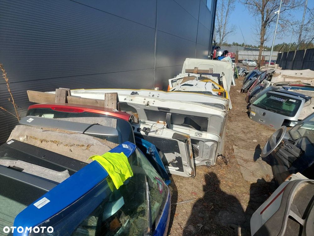 KOMPLETNY TYŁ KLAPA BAGAŻNIKA ZDERZAK TYŁ LAMPY VOLKSWAGEN GOLF IV HB - 15