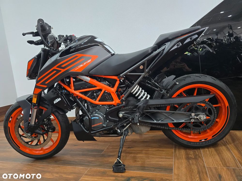 KTM Duke - 24