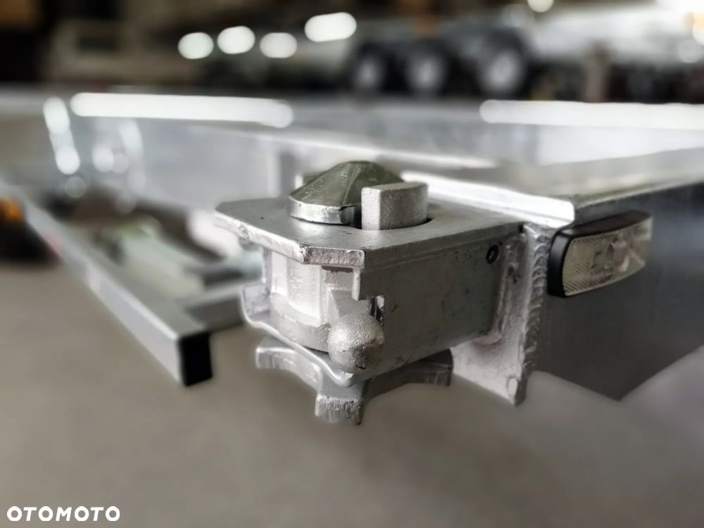 Besttrailers Przyczepa pod kontener 10-stopowy producent Besttrailers - 13